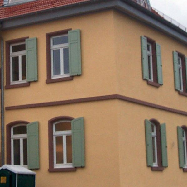 Klappladen100-1090008.jpg